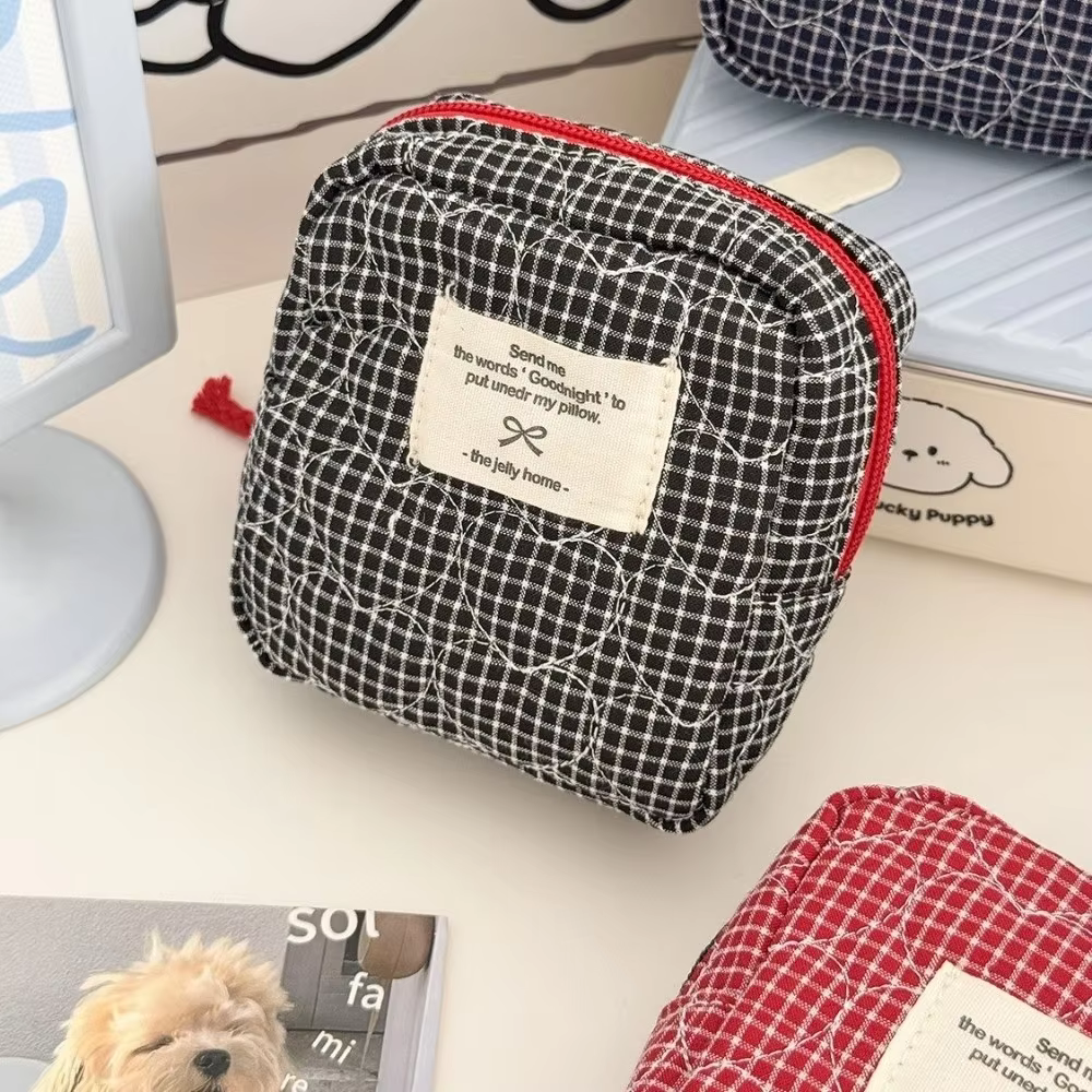 Portable Quilted Heart Makeup Bag Korean Style Zipper Plaid Toiletry Pouch Large Capacity Cosmetic Bag Outdoor - AliExpress 1524